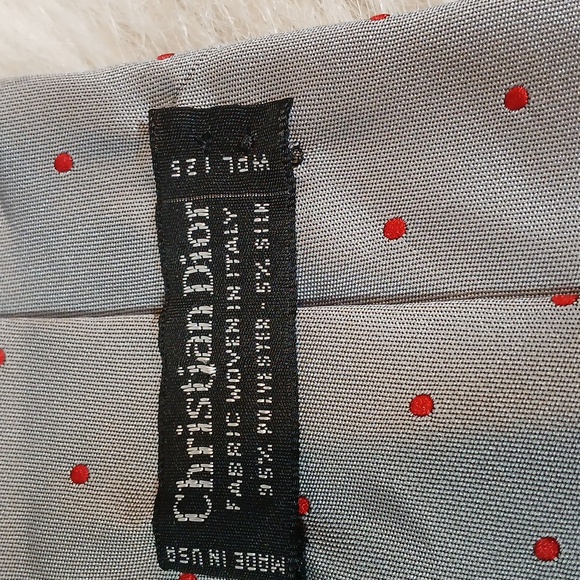 Christian Dior Men's Neck Tie Gray/ Red Dots. - Picture 4 of 7